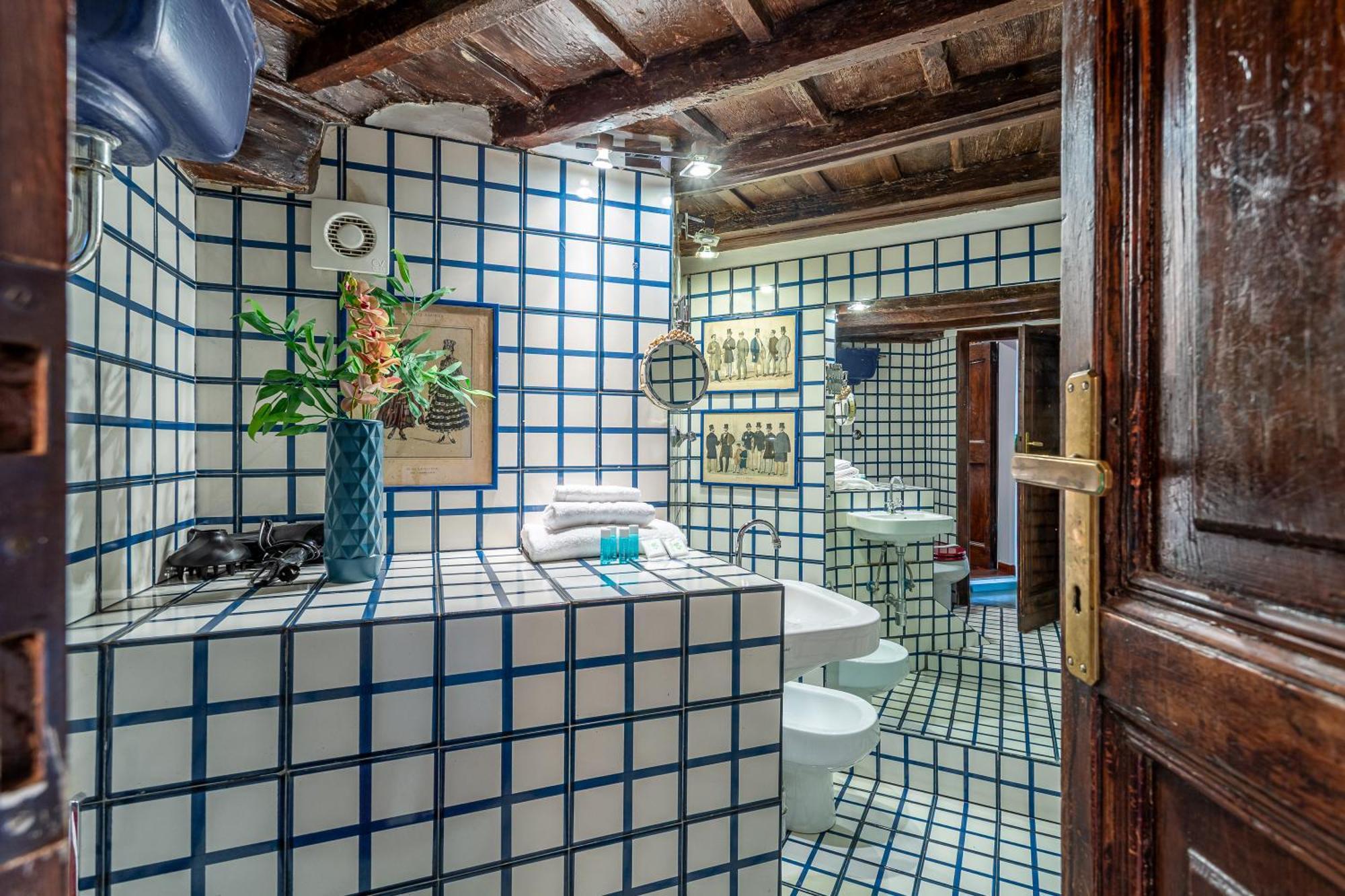Iflat A Vintage Gem Near Piazza Navona Rom