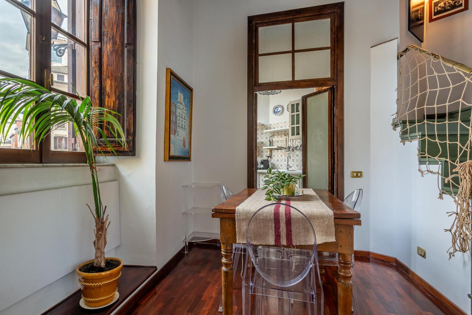 Iflat A Vintage Gem Near Piazza Navona Rom